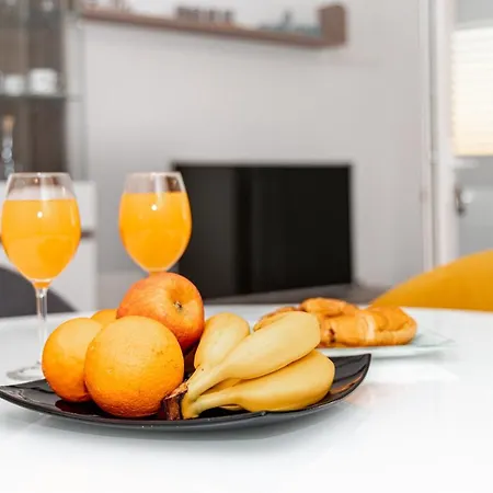 アパート Pero&mika With Swimming Pool *