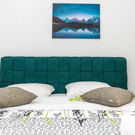 Pero&mika With Swimming Pool アパート *