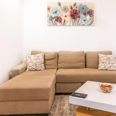 Pero&mika With Swimming Pool アパート ドゥブロブニク