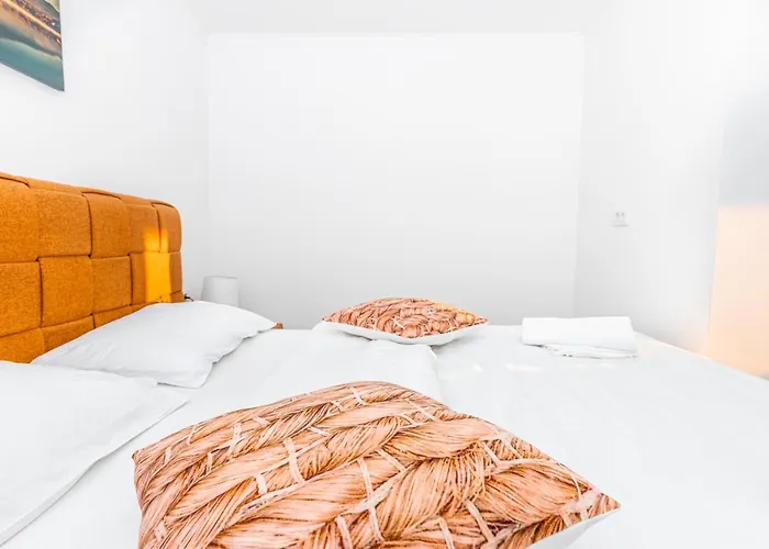 Lejlighed Pero&mika With Swimming Pool *