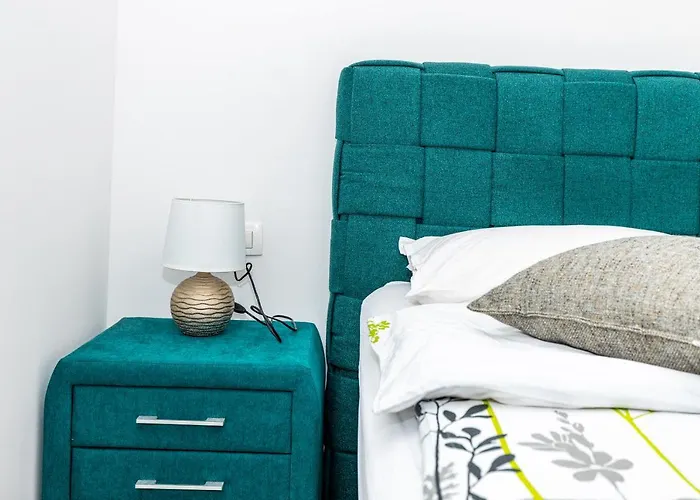 Pero&mika With Swimming Pool