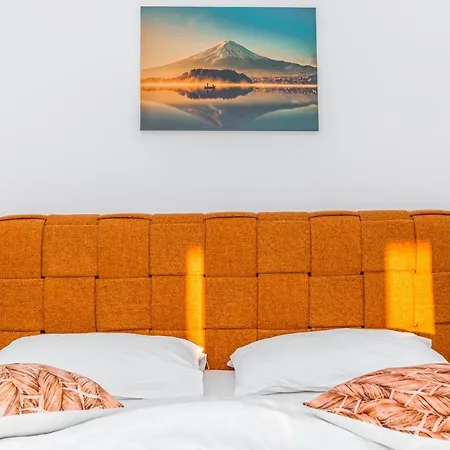 Pero&mika With Swimming Pool Daire *