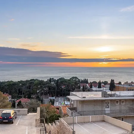 Pero&mika With Swimming Pool *