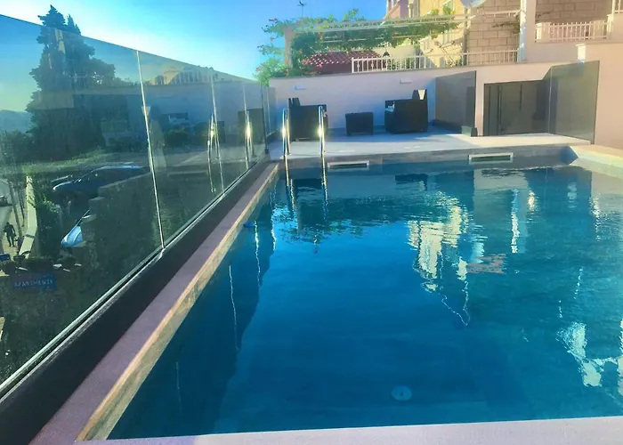 Lägenhet Pero&mika With Swimming Pool *