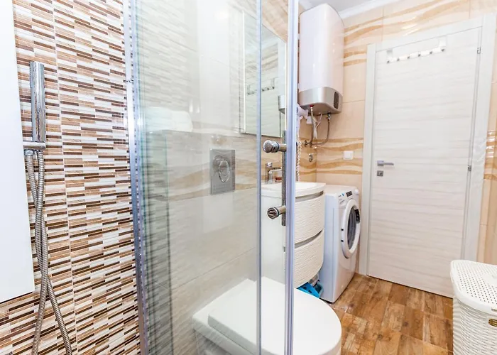 Pero&mika With Swimming Pool Lägenhet *