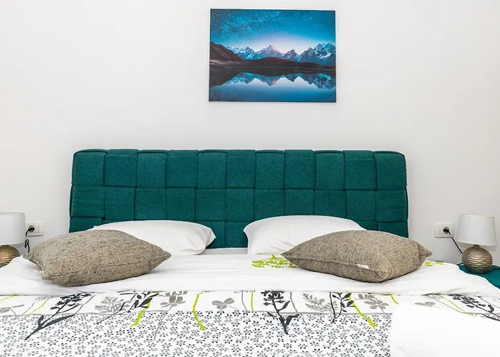 Pero&mika With Swimming Pool Lägenhet *