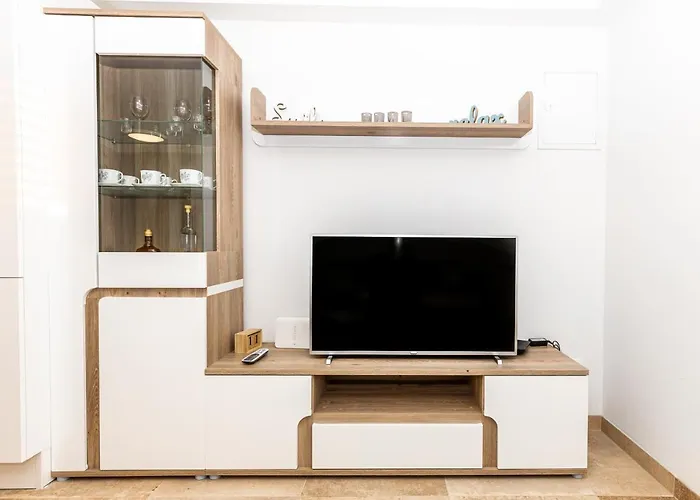 Pero&mika With Swimming Pool Lägenhet